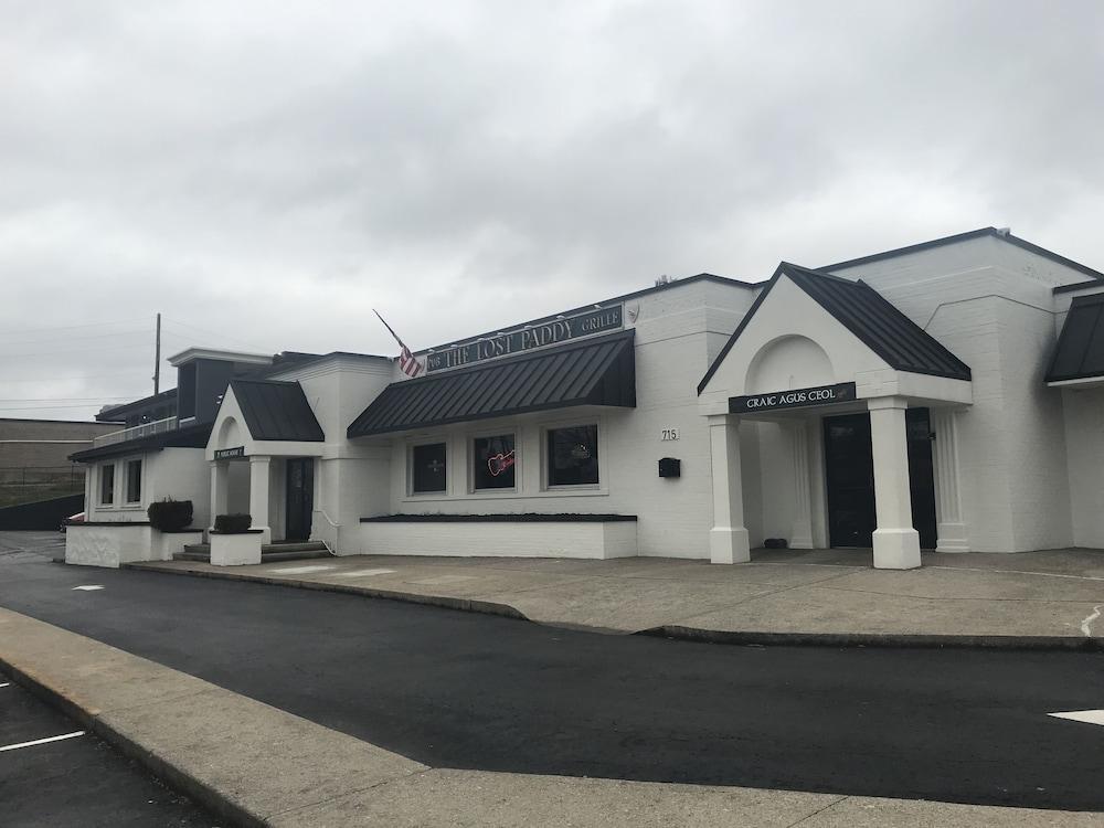 纳什维尔山坡跨越温德姆华美达山坡酒店 外观 照片