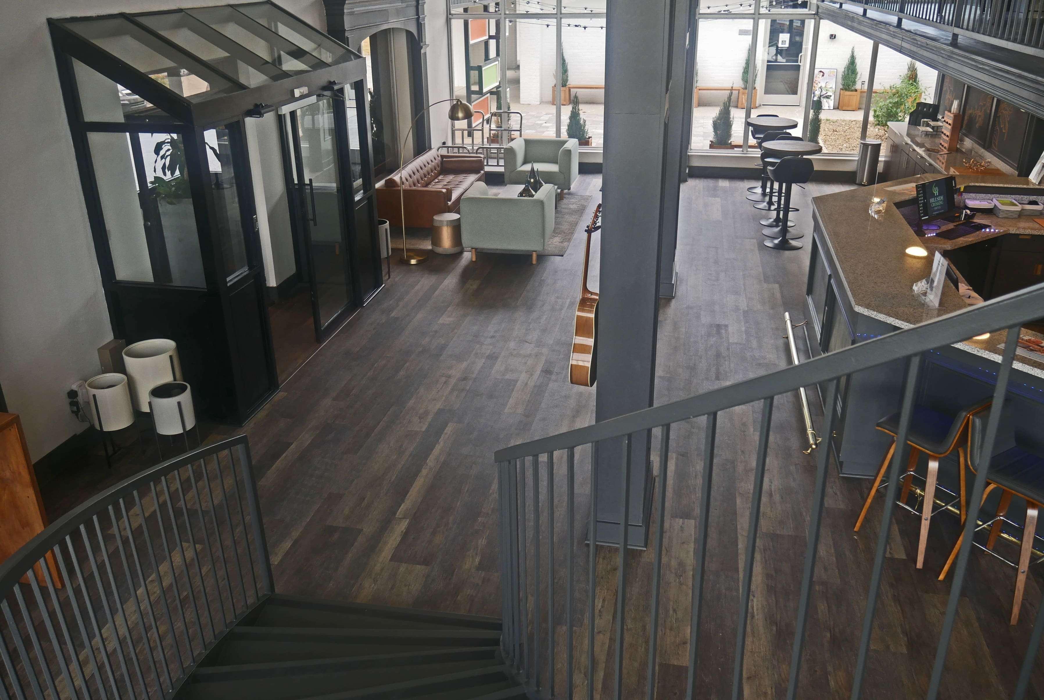 纳什维尔山坡跨越温德姆华美达山坡酒店 外观 照片